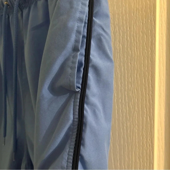 Mountain Lake Blue women’s activewear pants/Capris Medium elastic waist, Pockets - Picture 3 of 6